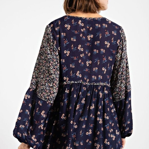 32. EASEL BLUE FLORAL PRINTED BABYDOLL TUNIC - Picture 4 of 4